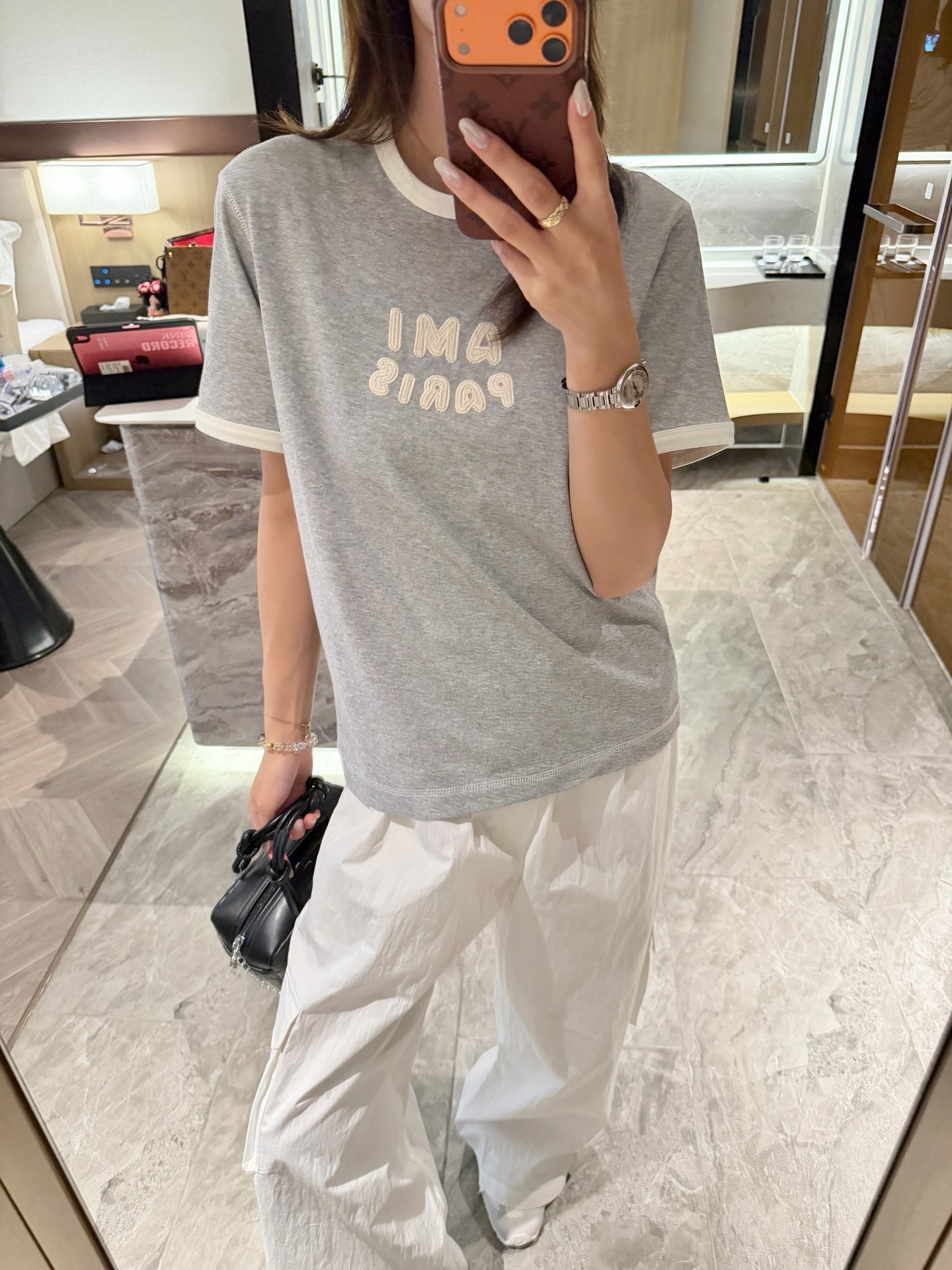 918bec9c53551fa82f38bdc6dbba3a77.jpg