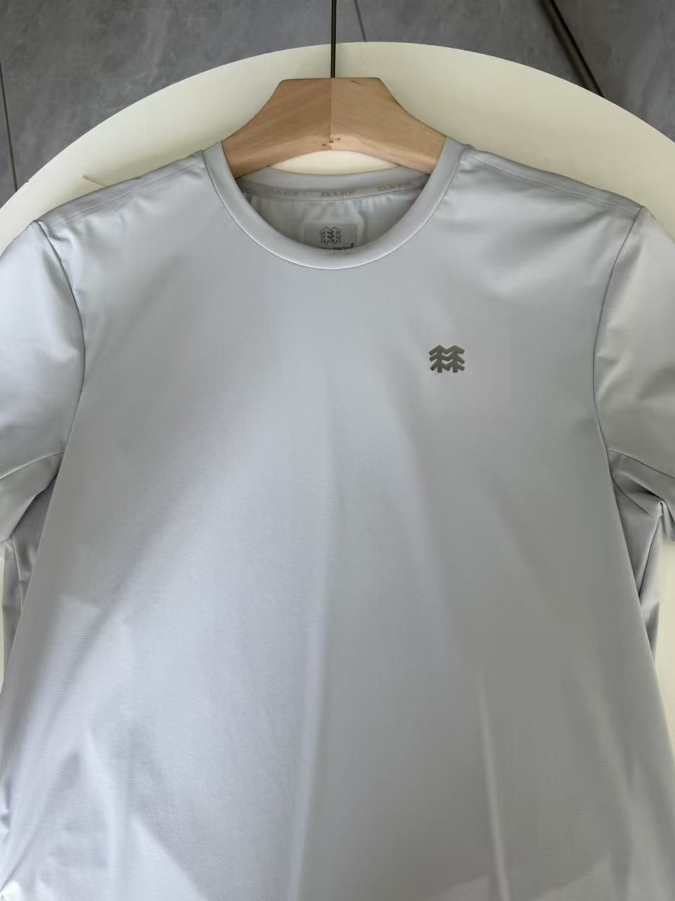 954d3ed5fe65807d51fa57f40ee243fc.jpg