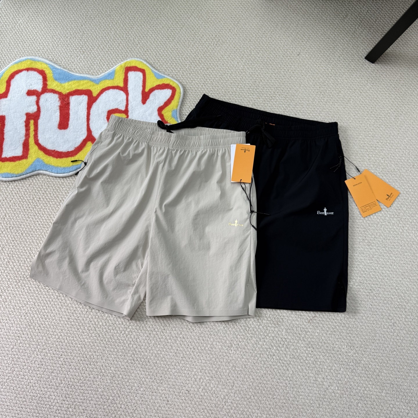c5bef72a2289610a10d84428ff1a0fb5.jpg