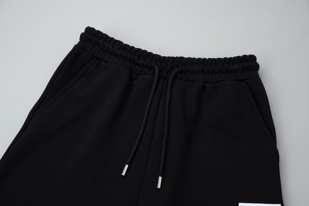 e4b5be60981d631aedf3e1b3ebb566a1.jpg