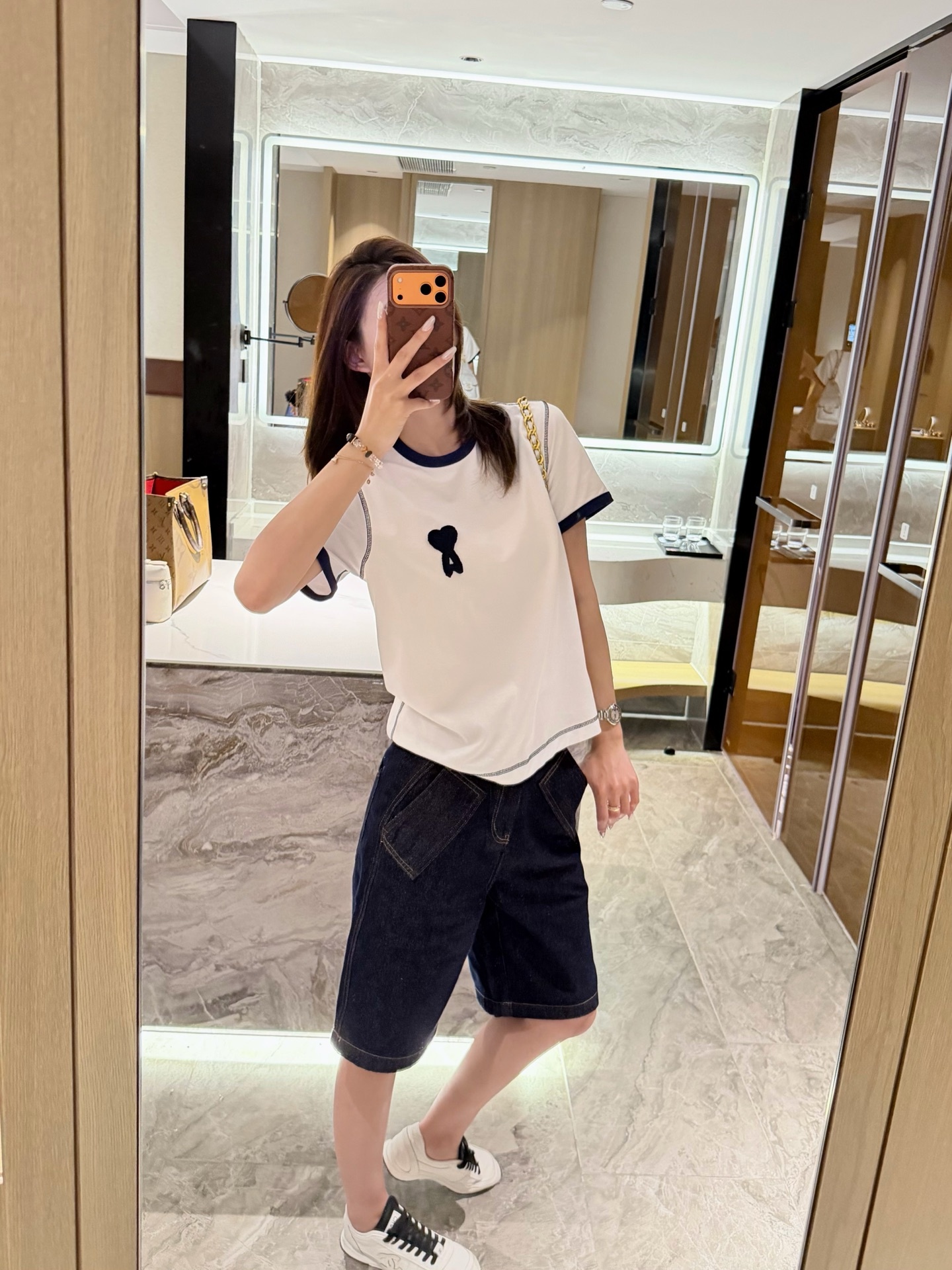 fa62ee0c63c1c1025adedab5e7384bf0.jpg