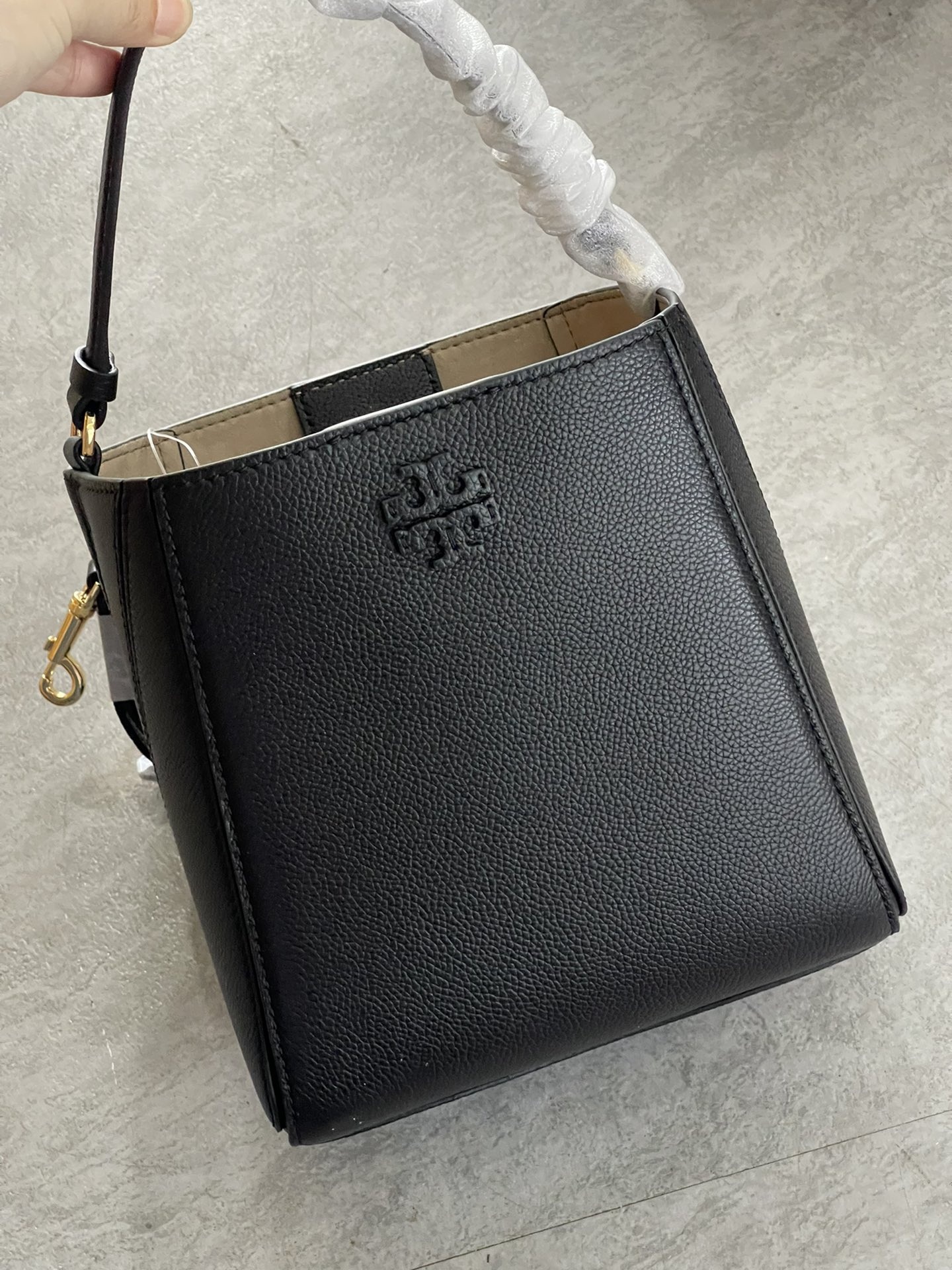 fc3c6002ef29e6179ada7871e9a75282.jpg