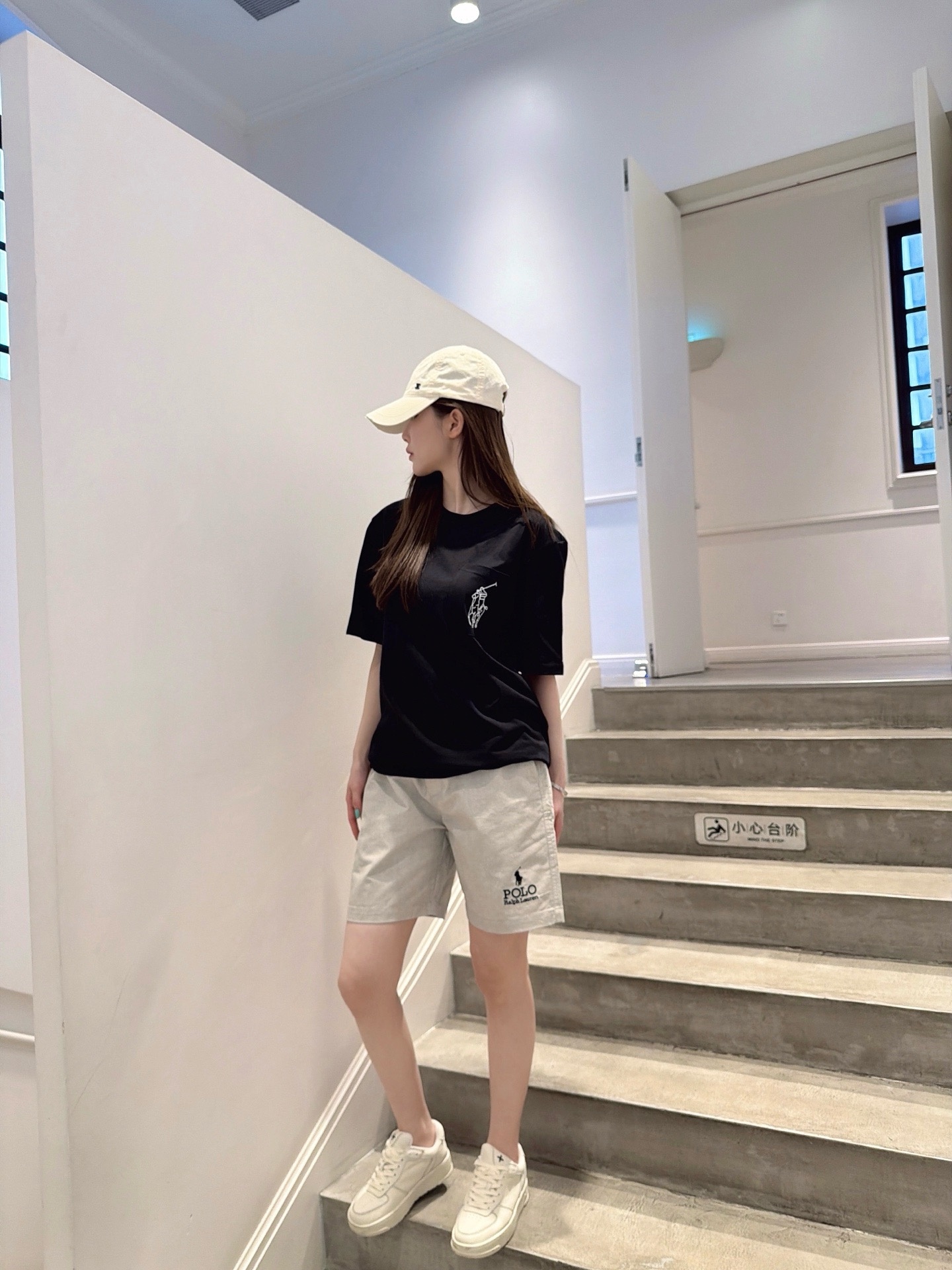 15663b6c9c469b9be0421432e84bee42.jpg