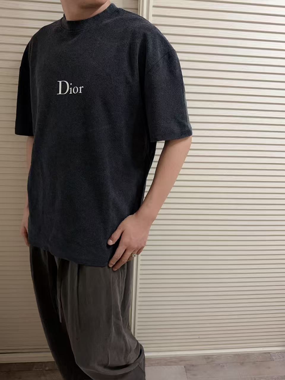 208a43982848d457f5327bd3bd725683.jpg