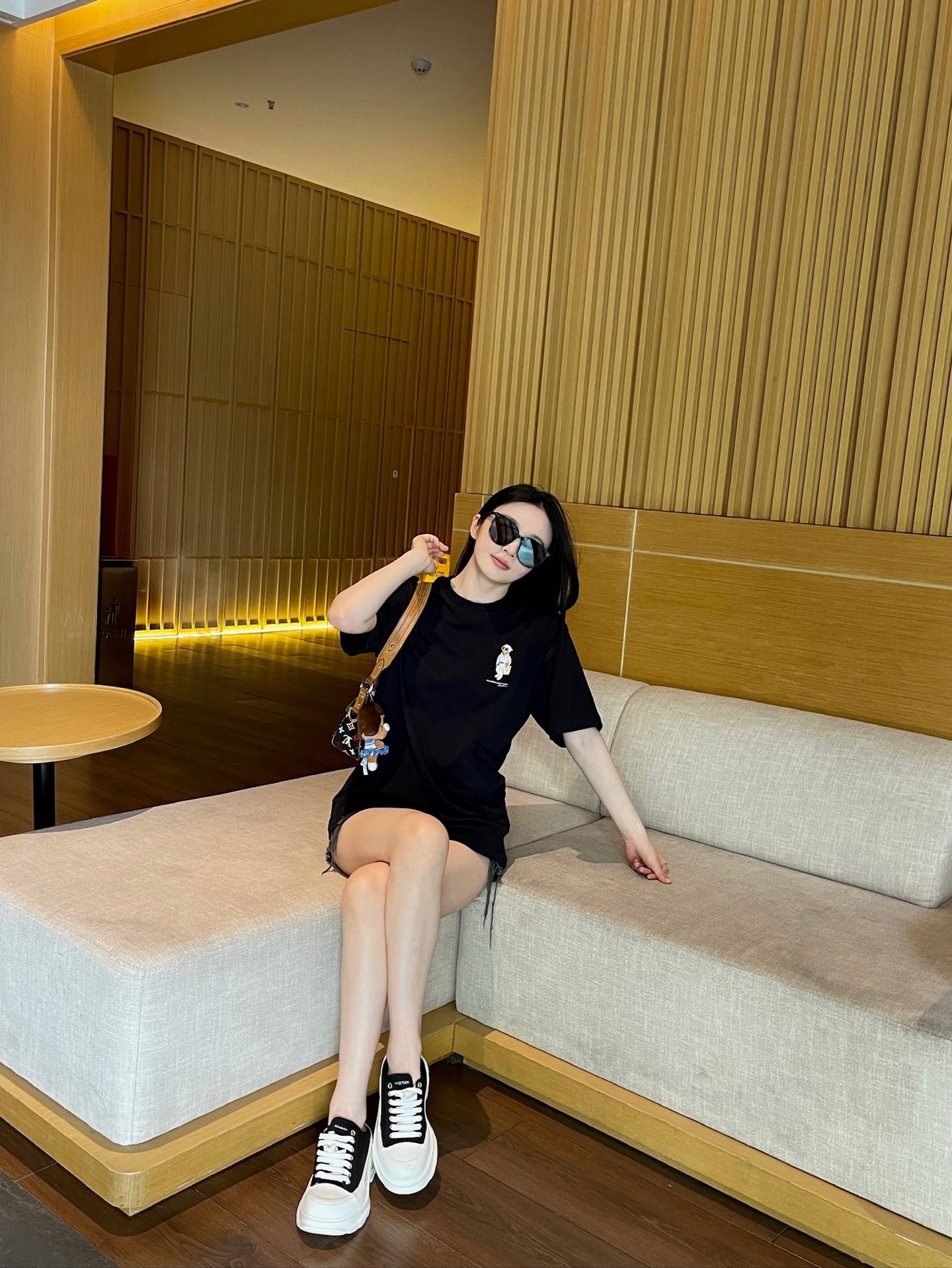 ce4c35b2c8104e728dae25736b3d5ca3.jpg