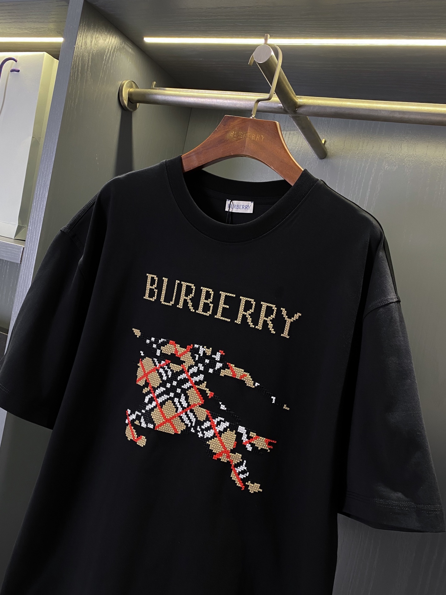 0bc808e7261727f9c7bcf3ec0a6965f8.jpg