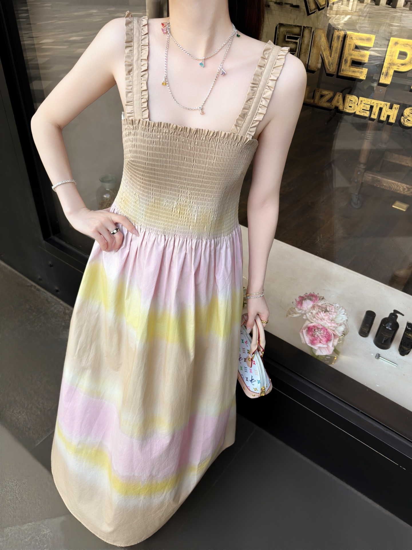 153ee1fb12b1062fa573d992c73579a9.jpg