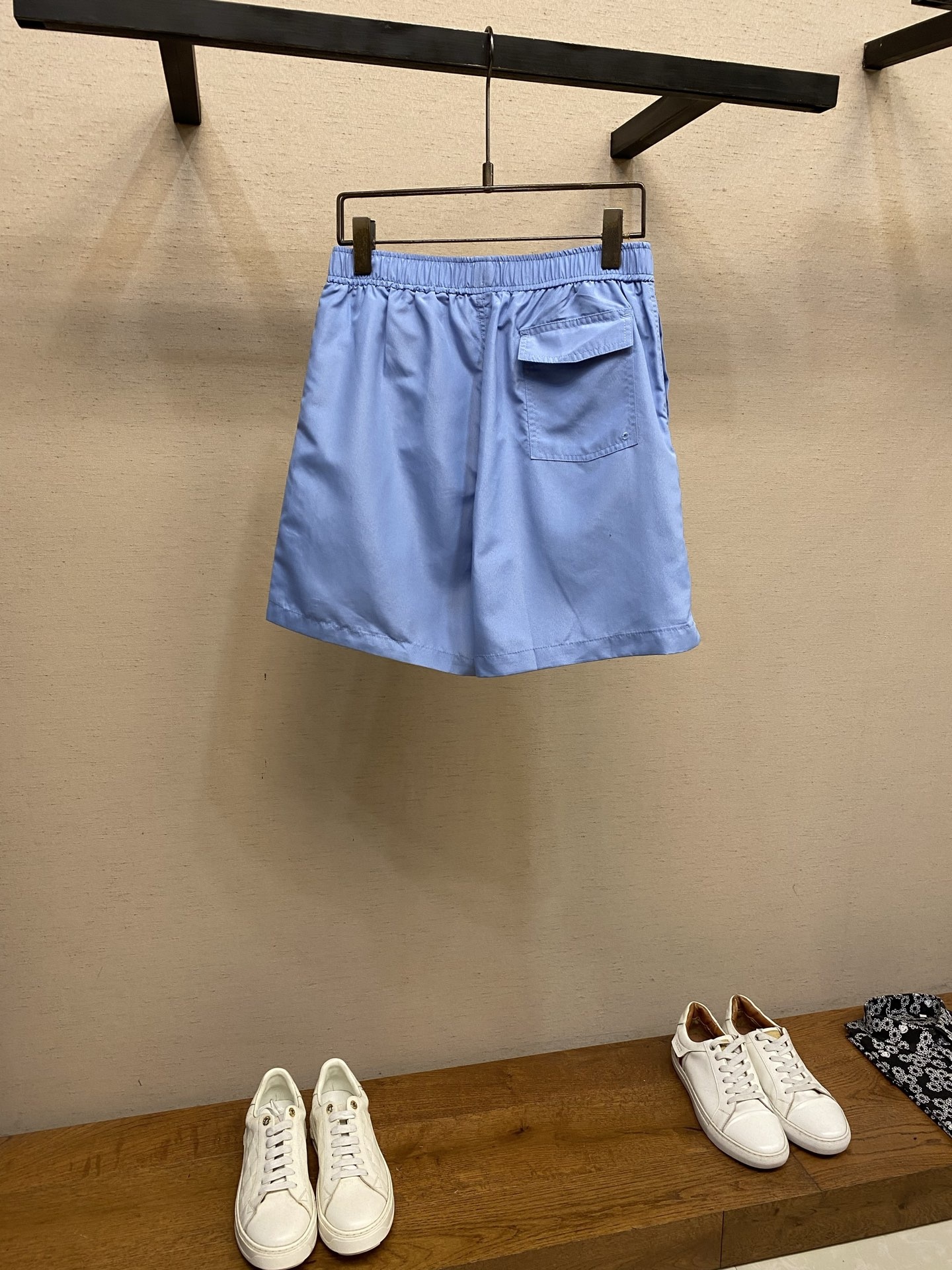 215ddd442ab36421187ca9f1874a9734.jpg