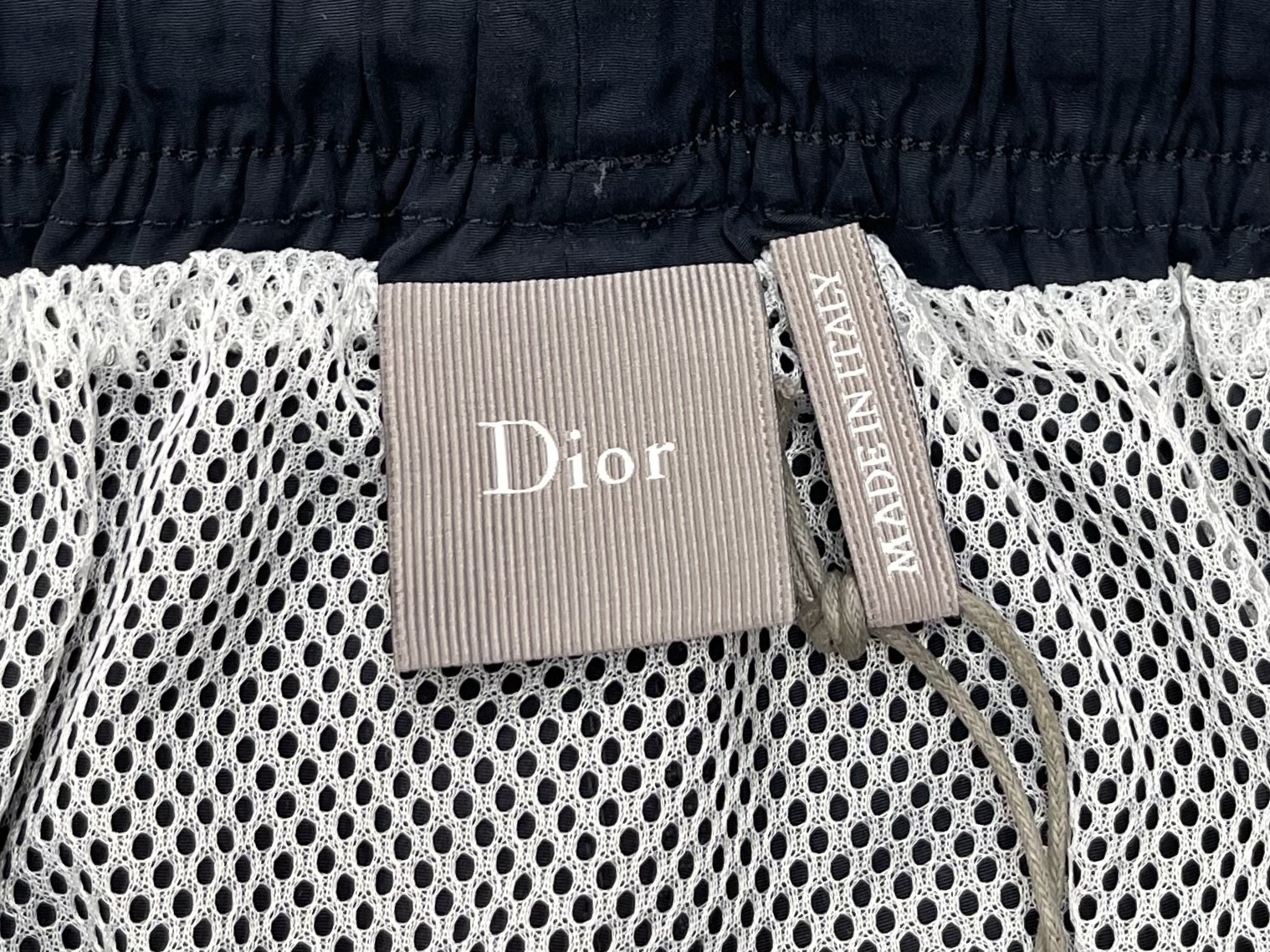28d0de2f8f830f765b759781c4bf31df.jpg