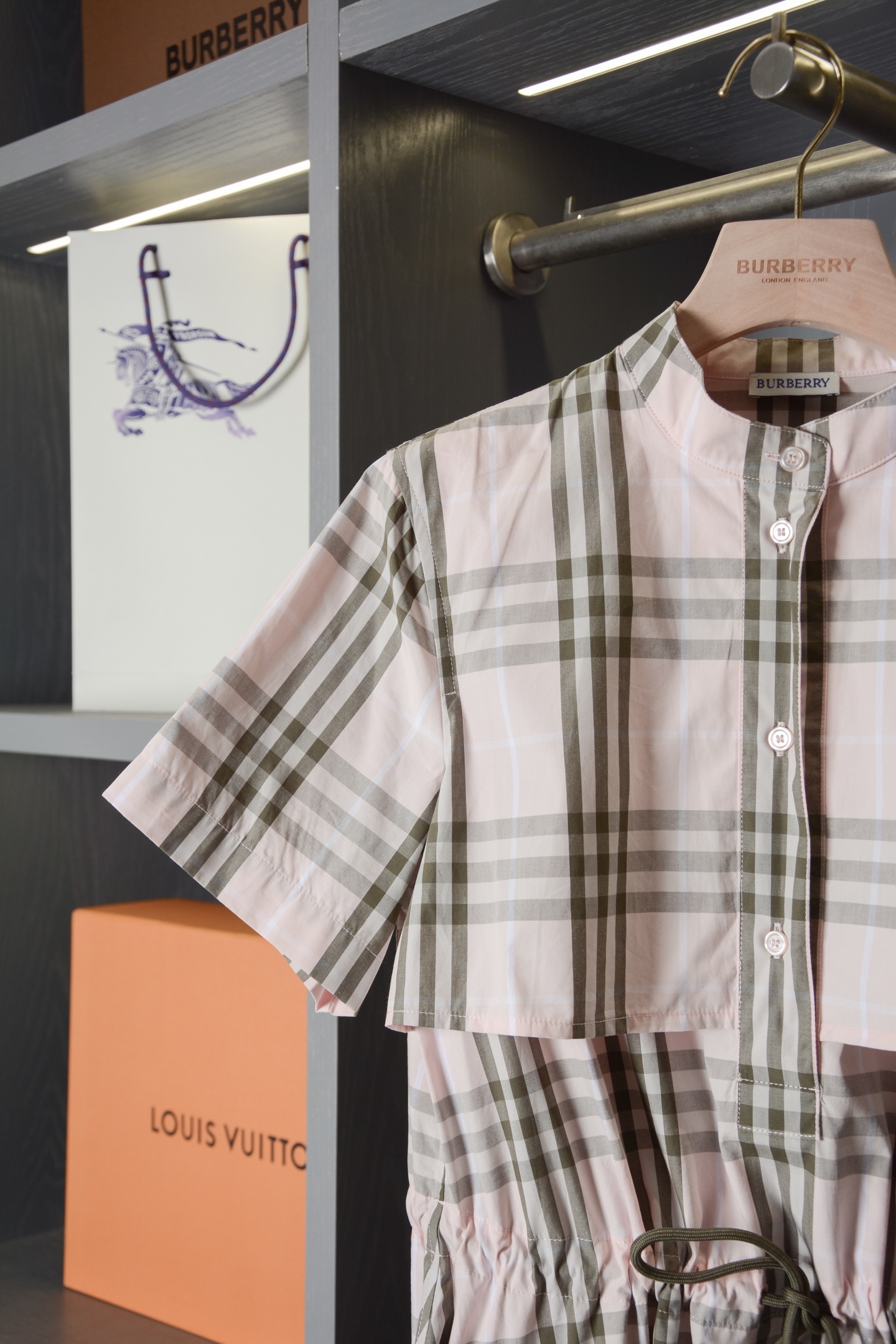 3815adc214e3ff65d11808ae4cf59747.jpg