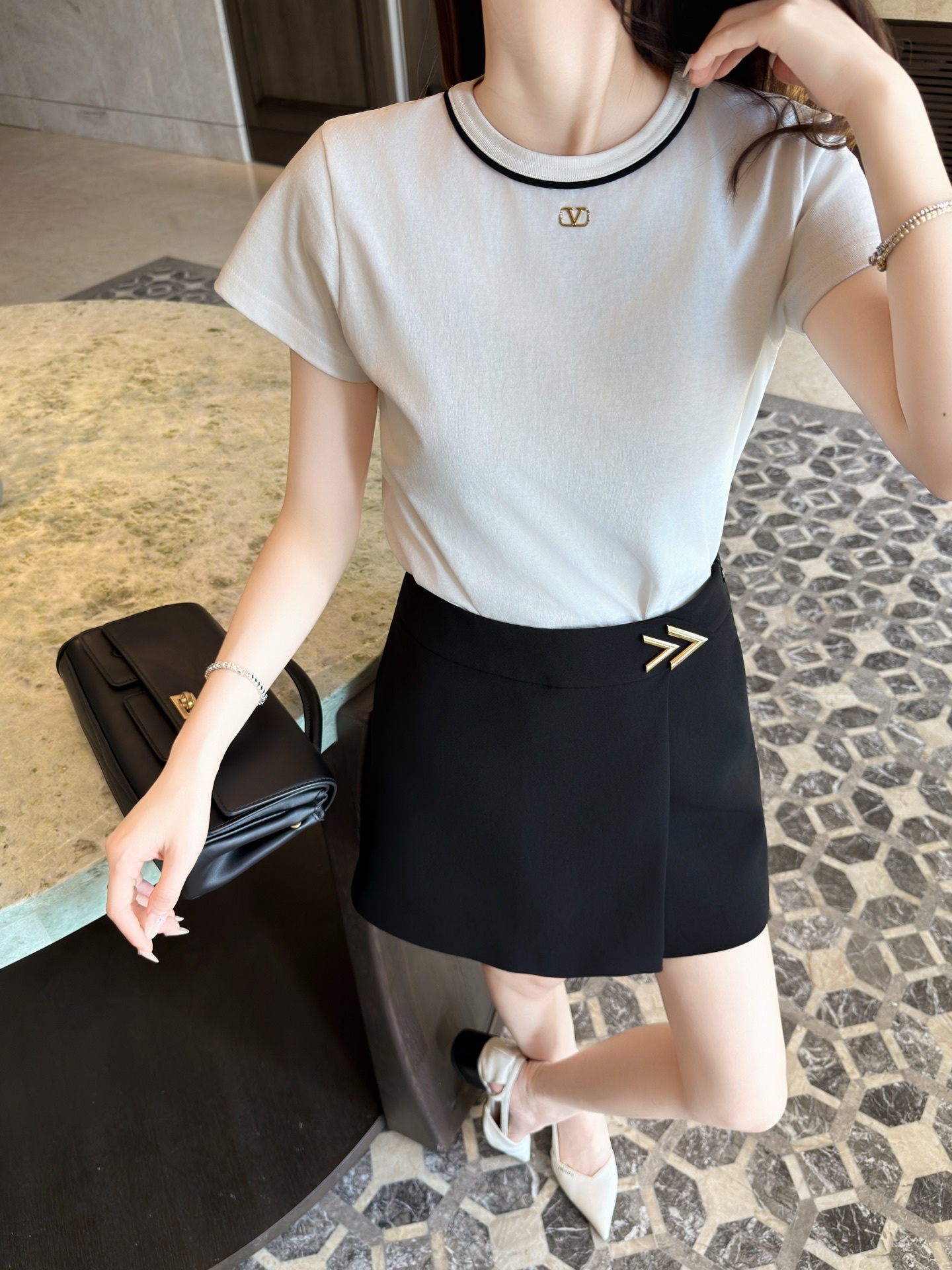 715ebf16d07fc9d85beac6b05292650b.jpg