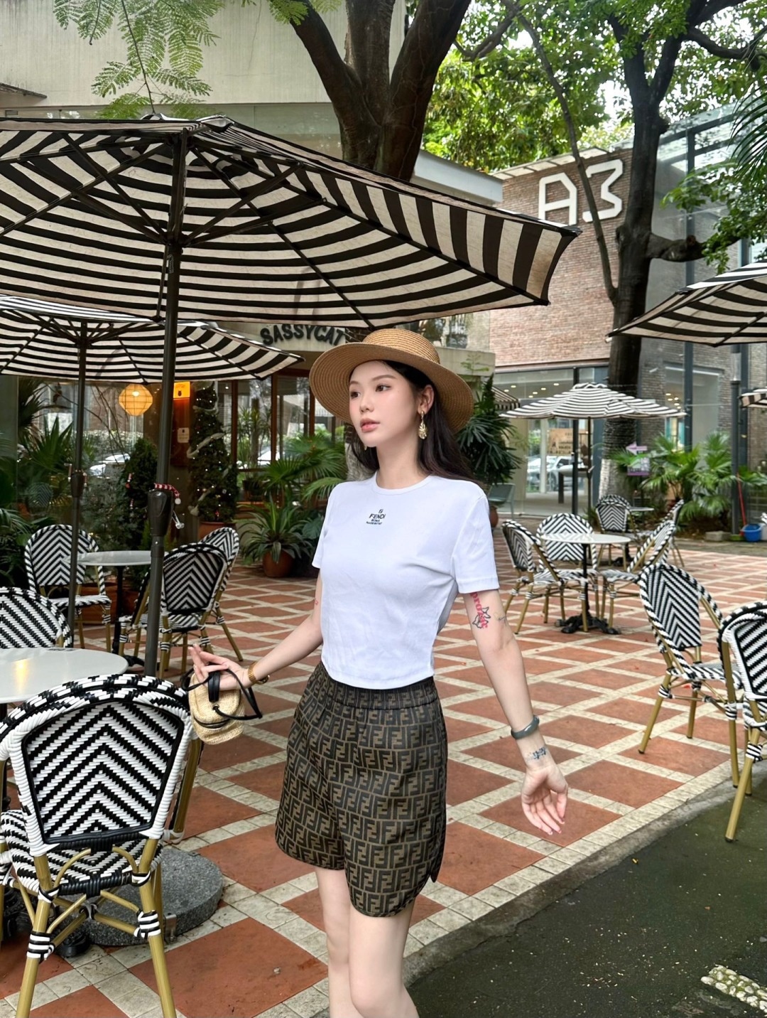 939bec6796fa71158ef1322887e5bead.jpg