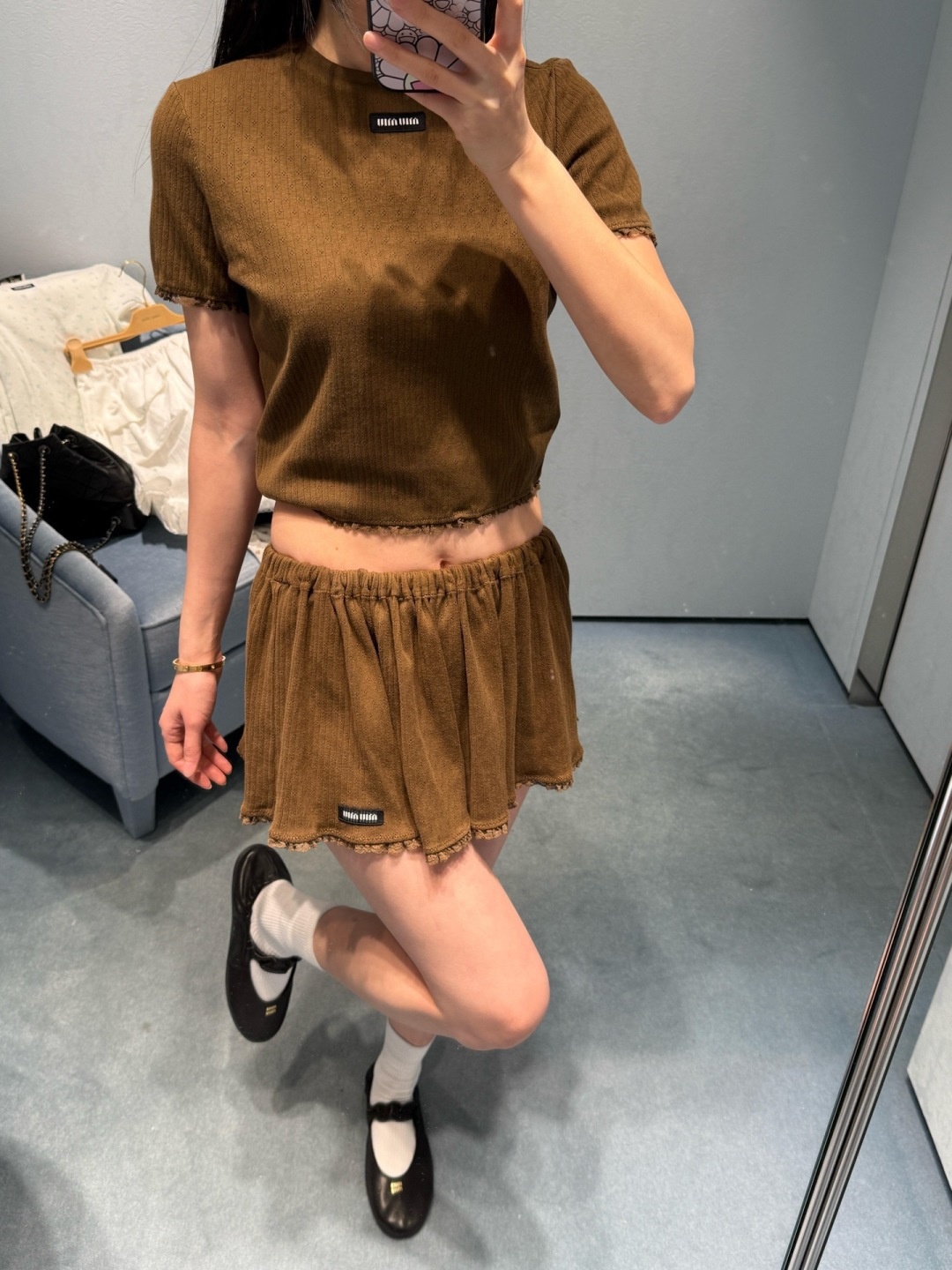 d3b5e95f7e734fba67a588f3427d9f47.jpg