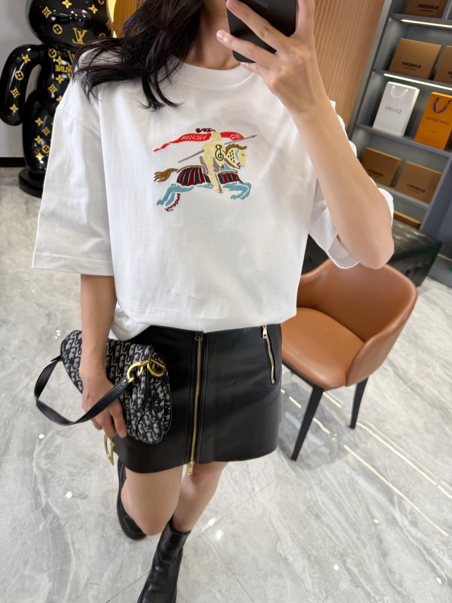 e15fa43c1f5a9295a08d33271e54e7fc.jpg