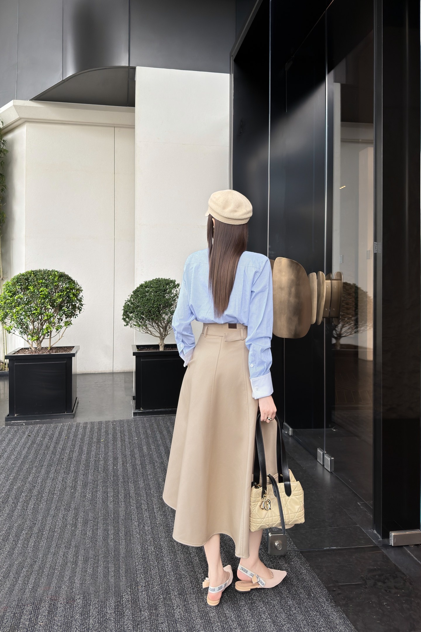 f7000a339c9422fde5c4104cedc79c49.jpg