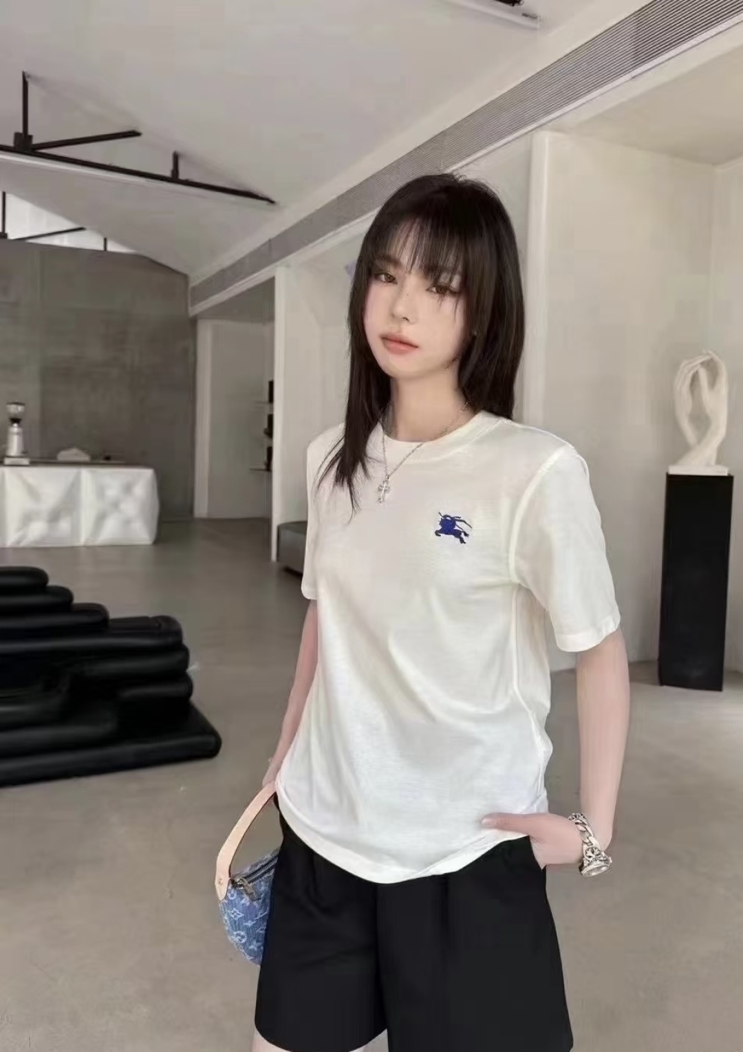 6046b0fd660cdb3cc25b0a66fcefd754.jpg