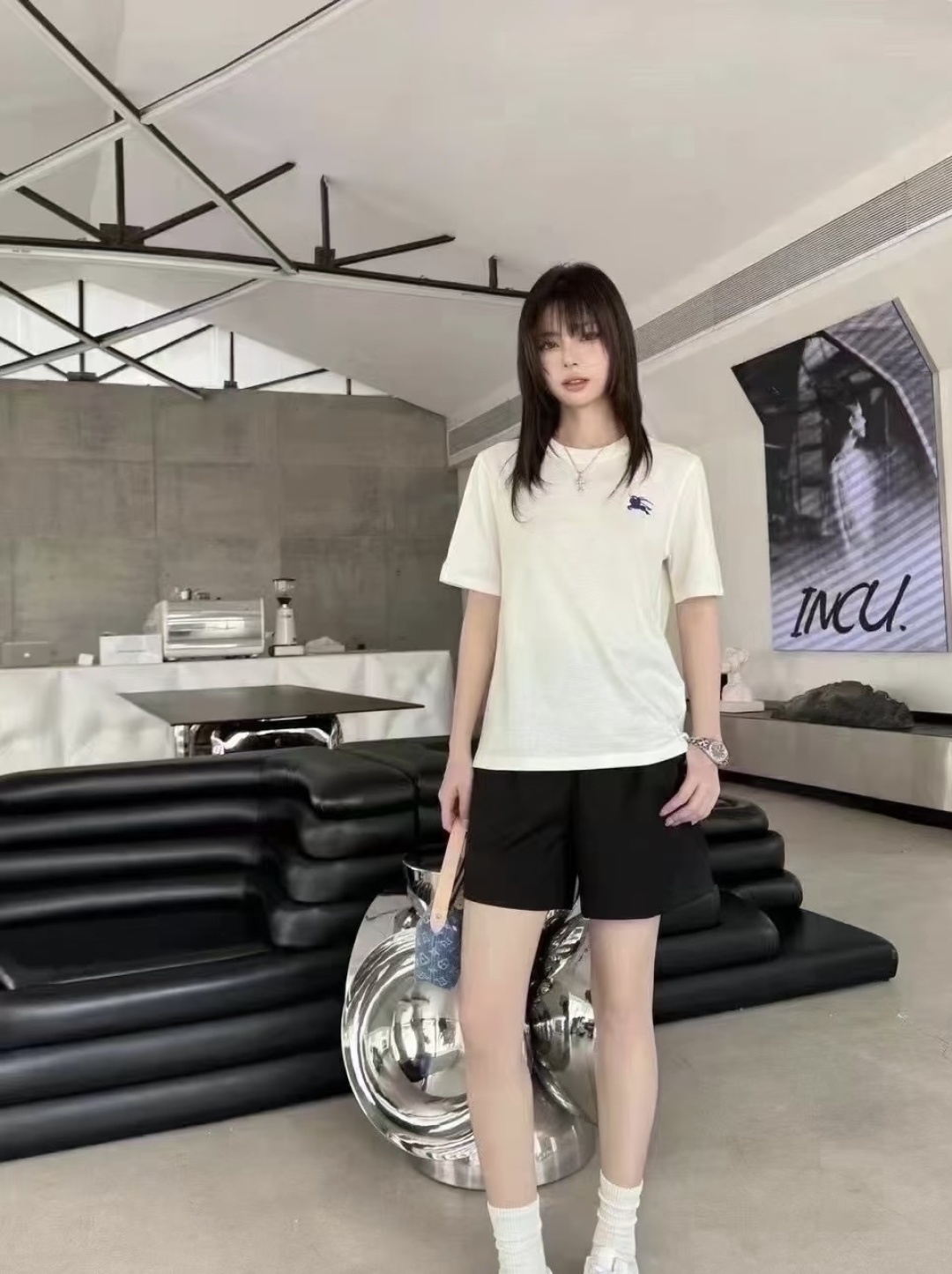 6d15b5013ffef6d84e21492a123a4b4f.jpg