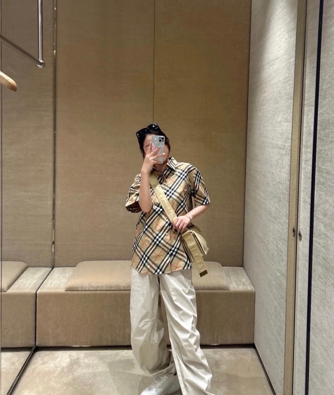8930634b219c4d73583fa8a9bd61b604.jpg