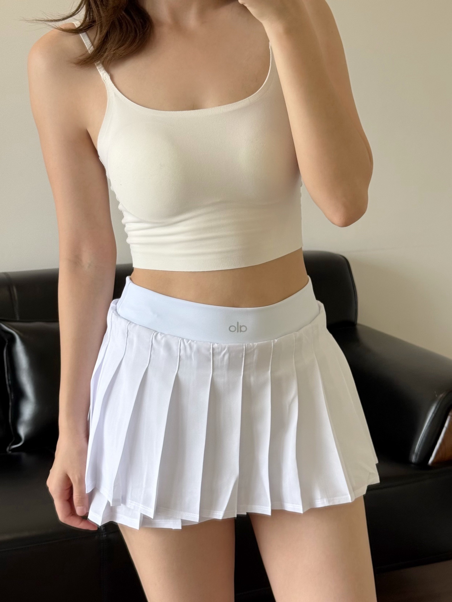 2e976f625a944f380d29f9bcff342d41.jpg