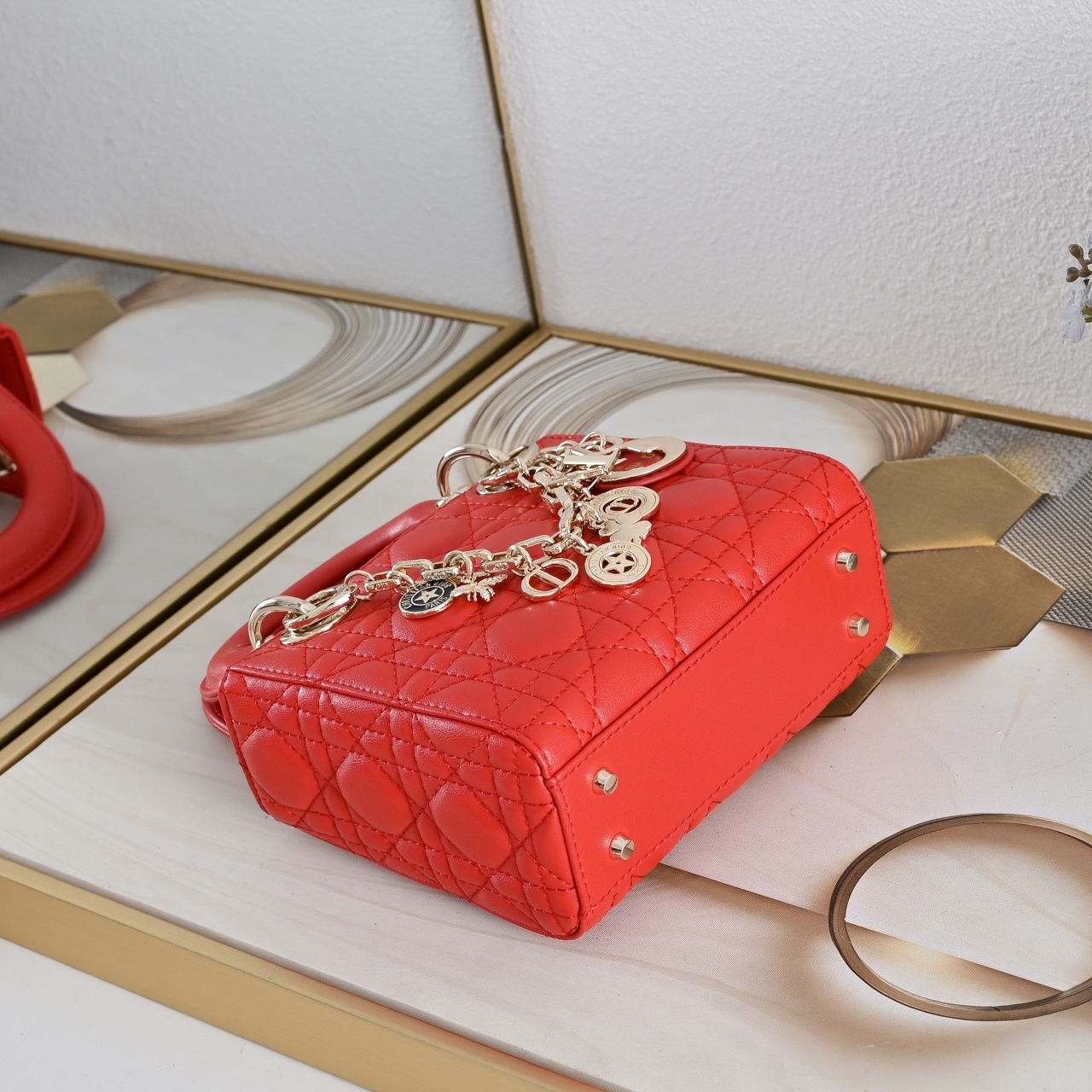 5a86b50dd4fd28597d1a2232fc7fcf69.jpg