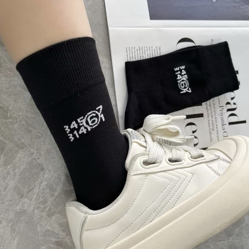 70c9cbd46f024415b67612a1d5100dd9.jpg