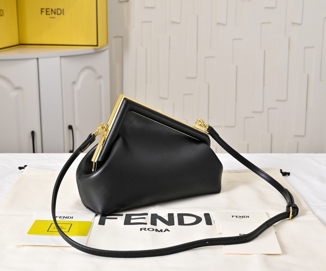 a821ea122d1dd36859fa6a497150ca89.jpg
