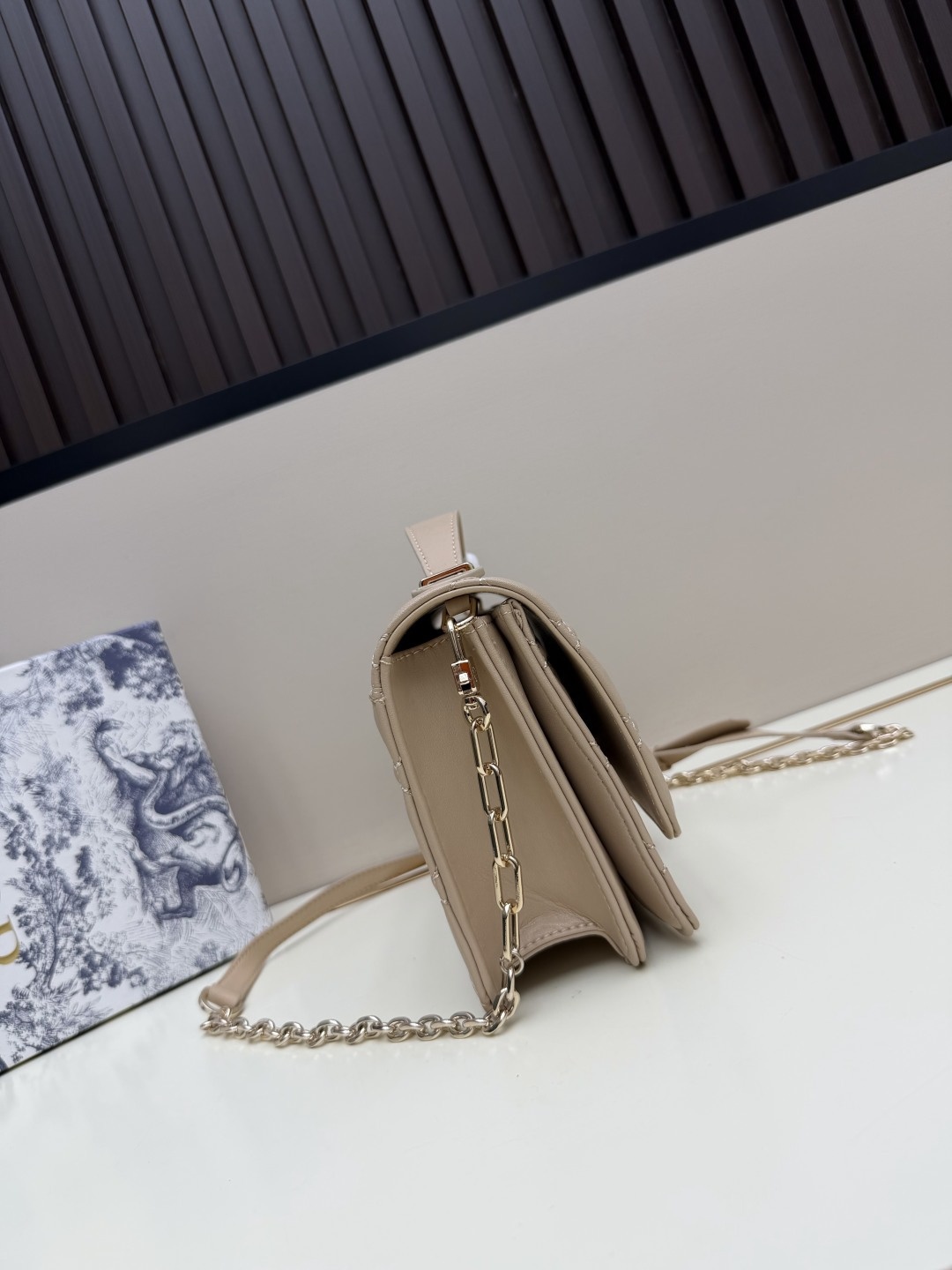 a8ac14bbc8e02784de8c22fd3842548e.jpg