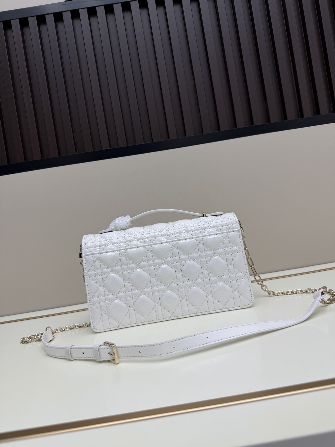 ab637de3ff577c8ba6b79cc5d40ae81d.jpg