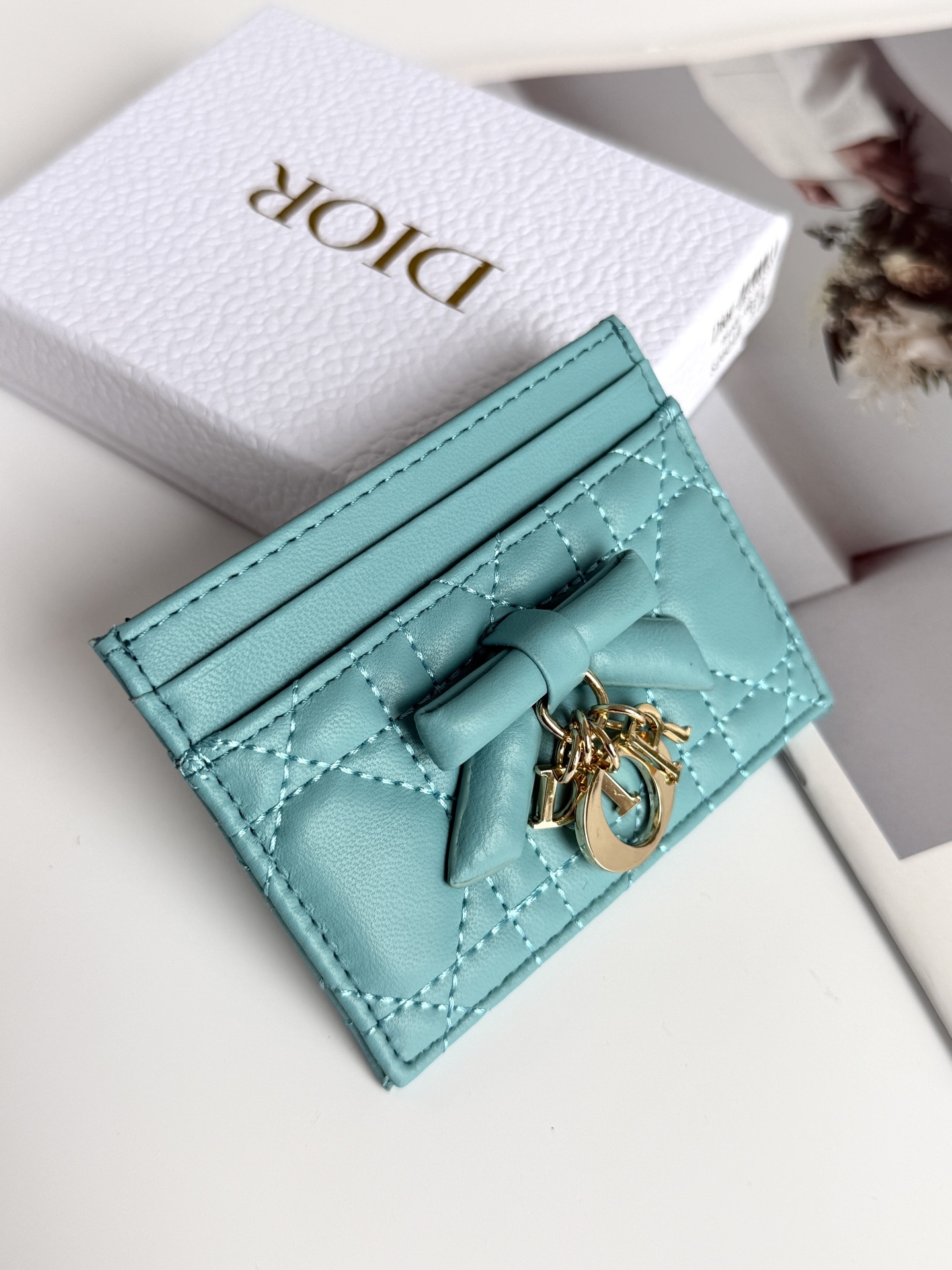 e58157952d6e2d8088854b7bd6fe7635.jpg