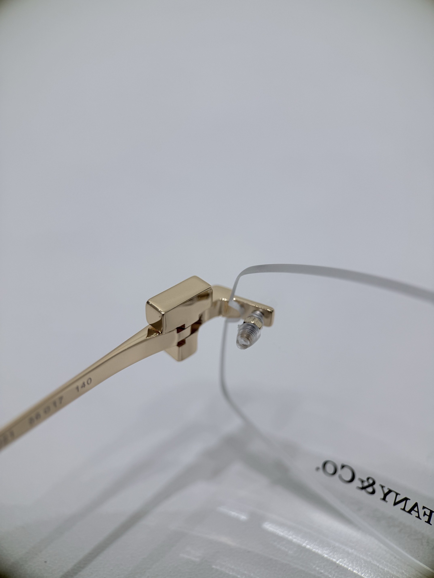 04fd5a3997f516d7a1987e9b838e0dd4.jpg