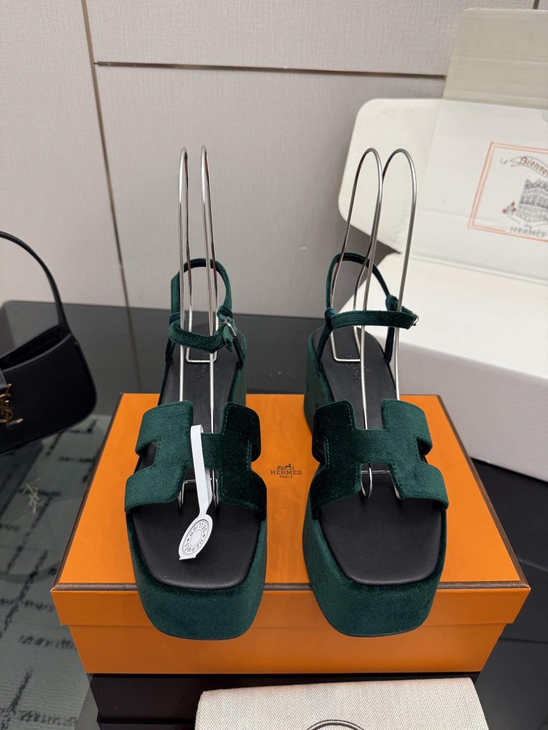 b43efb47b85724410d155498e5eb9391.jpg