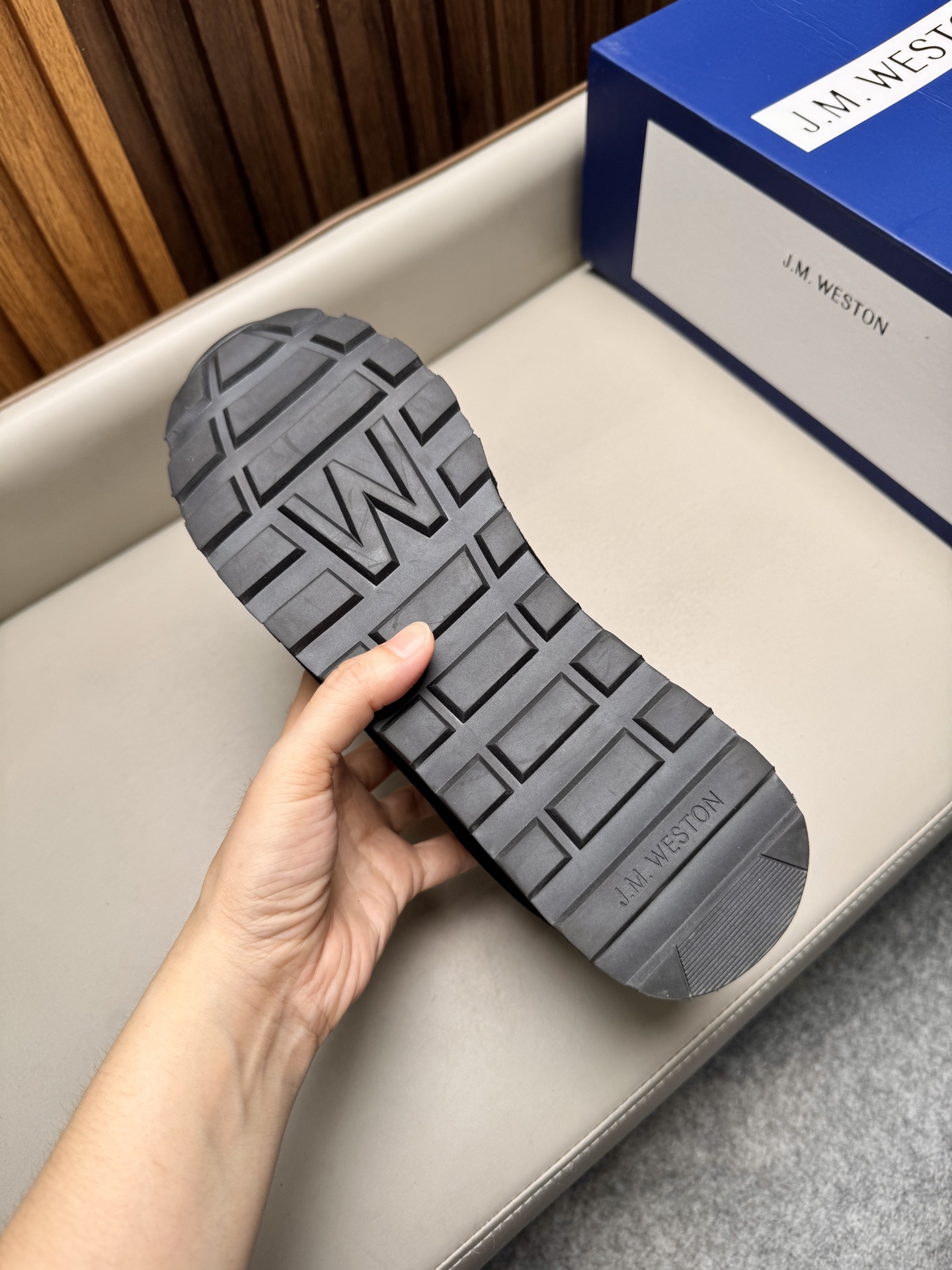 3f5860edc555d7147a442aec2f8a2576.jpg