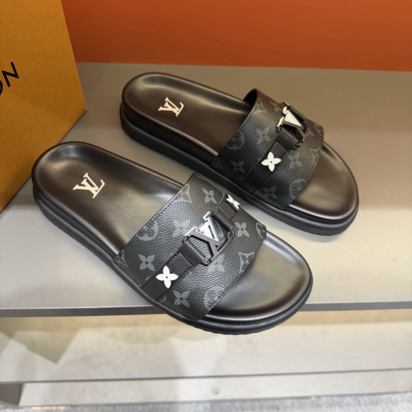 63521357a63a16bba1902f243d74d1b2.jpg