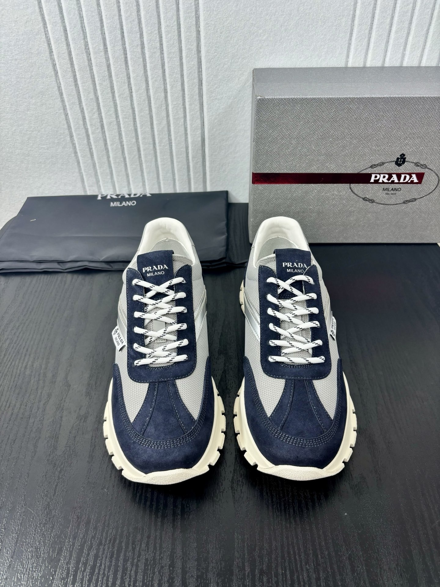 70ca126eed81be65677e63bfc94c9249.jpg