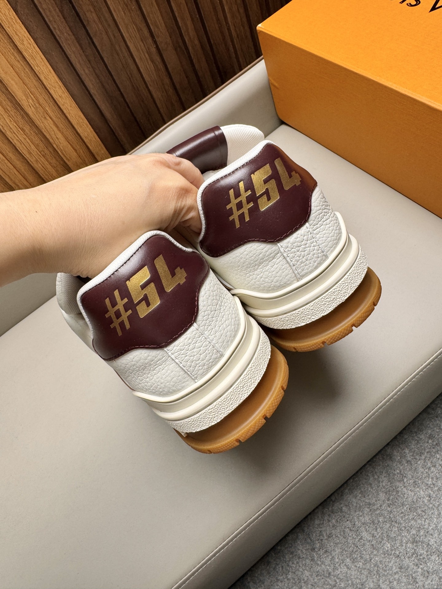 e5cdfd630fcd0d6523d1b3db638ed97d.jpg