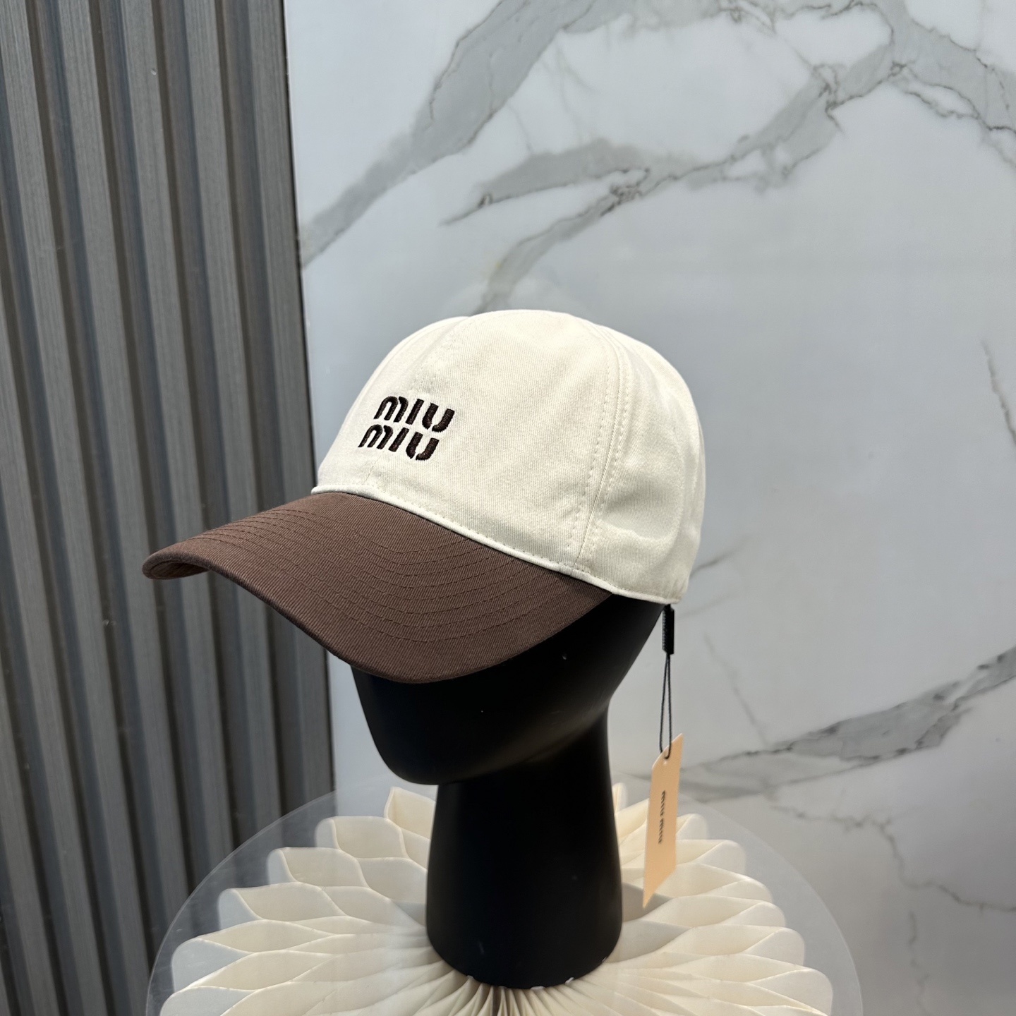 f839a851597d123b4a4991b9f2a7973a.jpg
