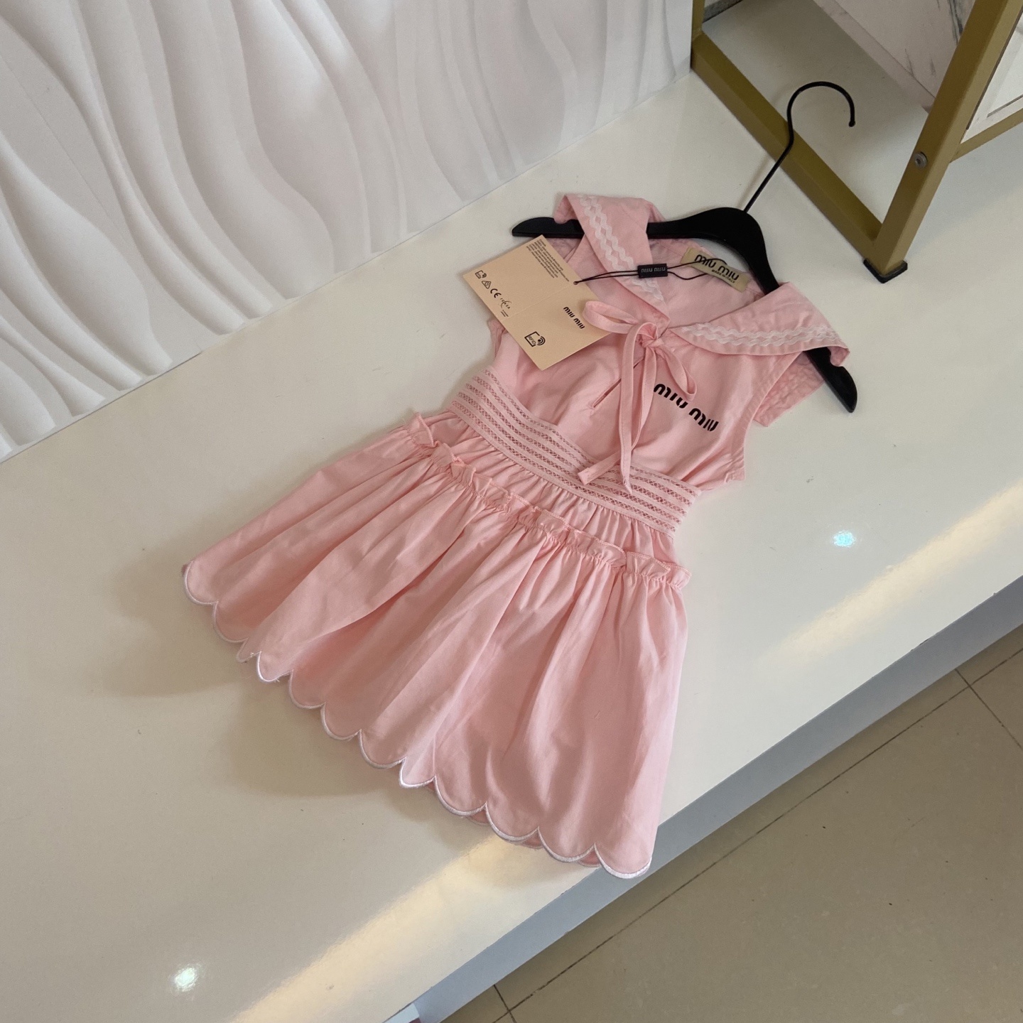 1693d13429633081dd1cdffeb9fd4658.jpg
