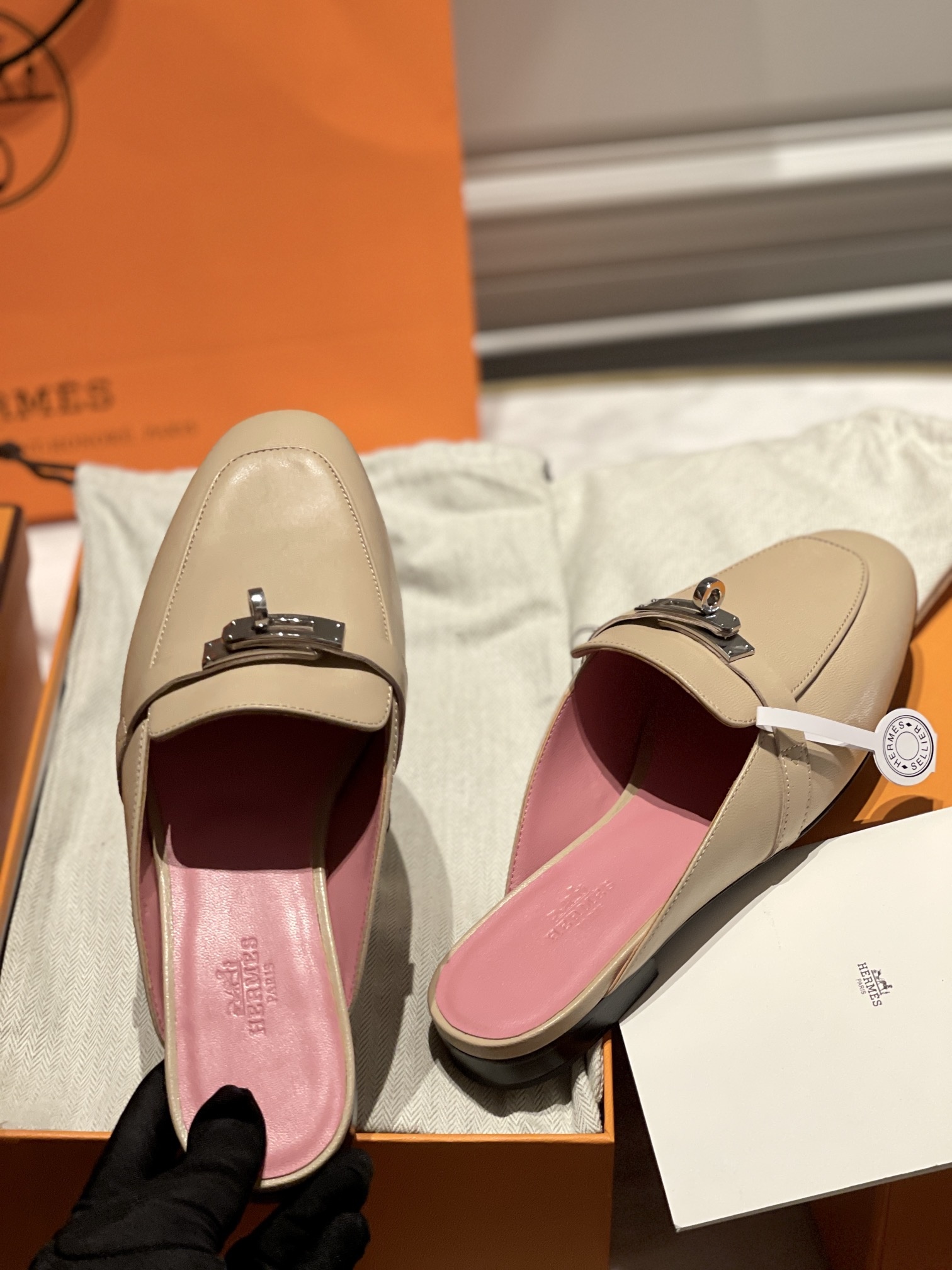 adb65db6375d5ebd79bad435a32eaecf.jpg