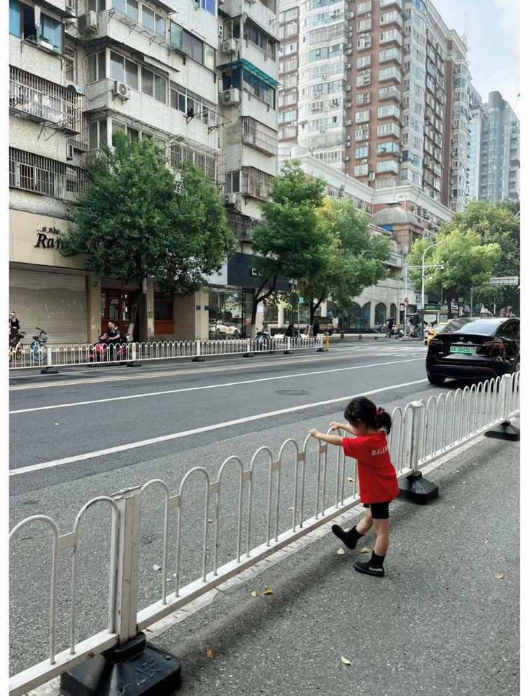 b0ea5d7cdcdd766c25e31b2ea76f6845.jpg