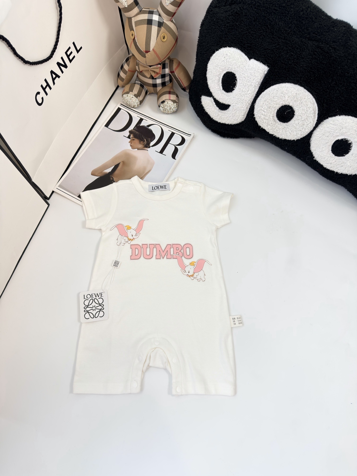 edeb5417b9eb6ba38a585dfd524bbcbc.jpg