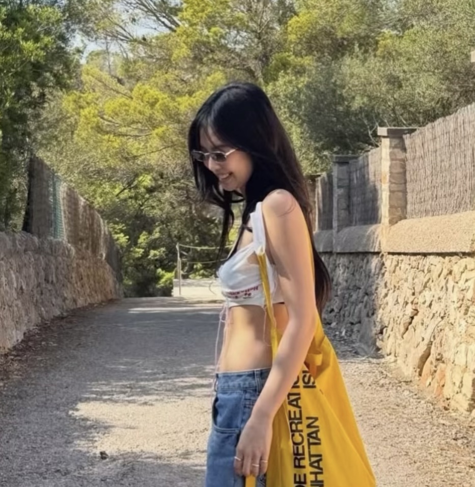775c633dbeb1a0da0f97c8a676a5cc85.jpg