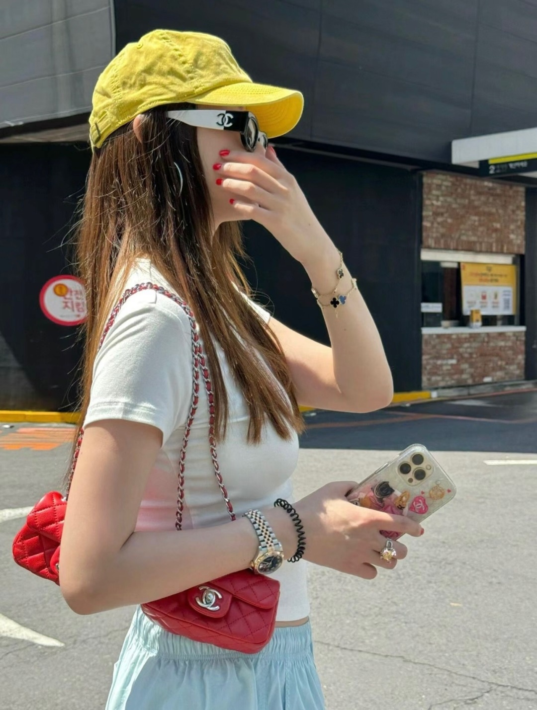 b64807369b8c5dfcdbad08e54f02ec3f.jpg