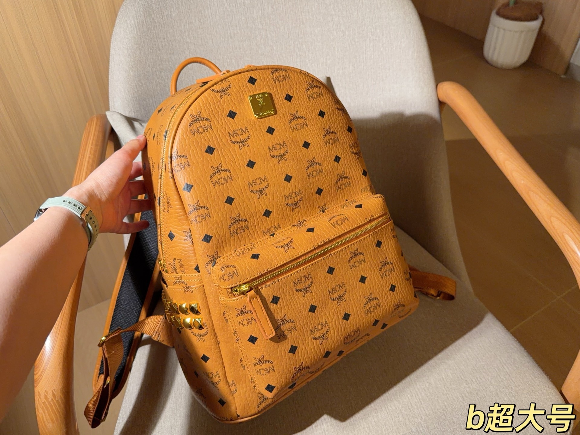 932d089debf53b5e840637cf5a85db4e.jpg