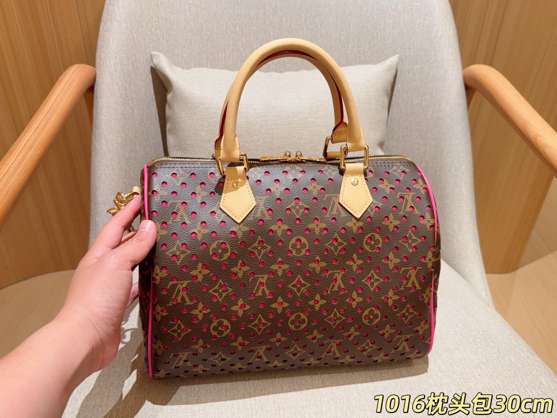 94638ceed4c972020a9f1b98208eca09.jpg