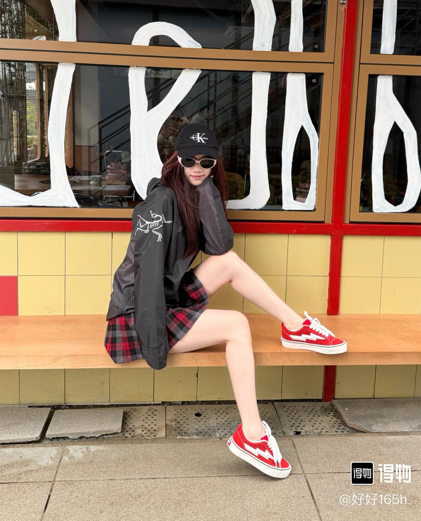 d564a716b4aca28543070306b61f87e0.jpg