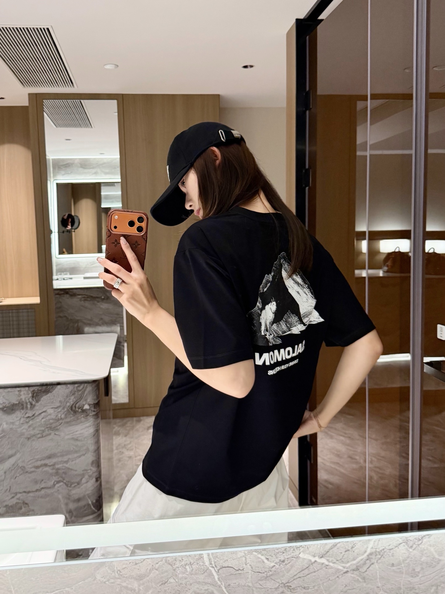 e7a1c6f6a8d5b4056b45d5264115a9f7.jpg