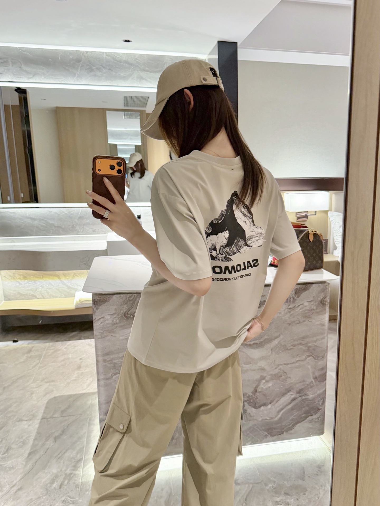 f3b7e54574a77ad7e576b01468379194.jpg