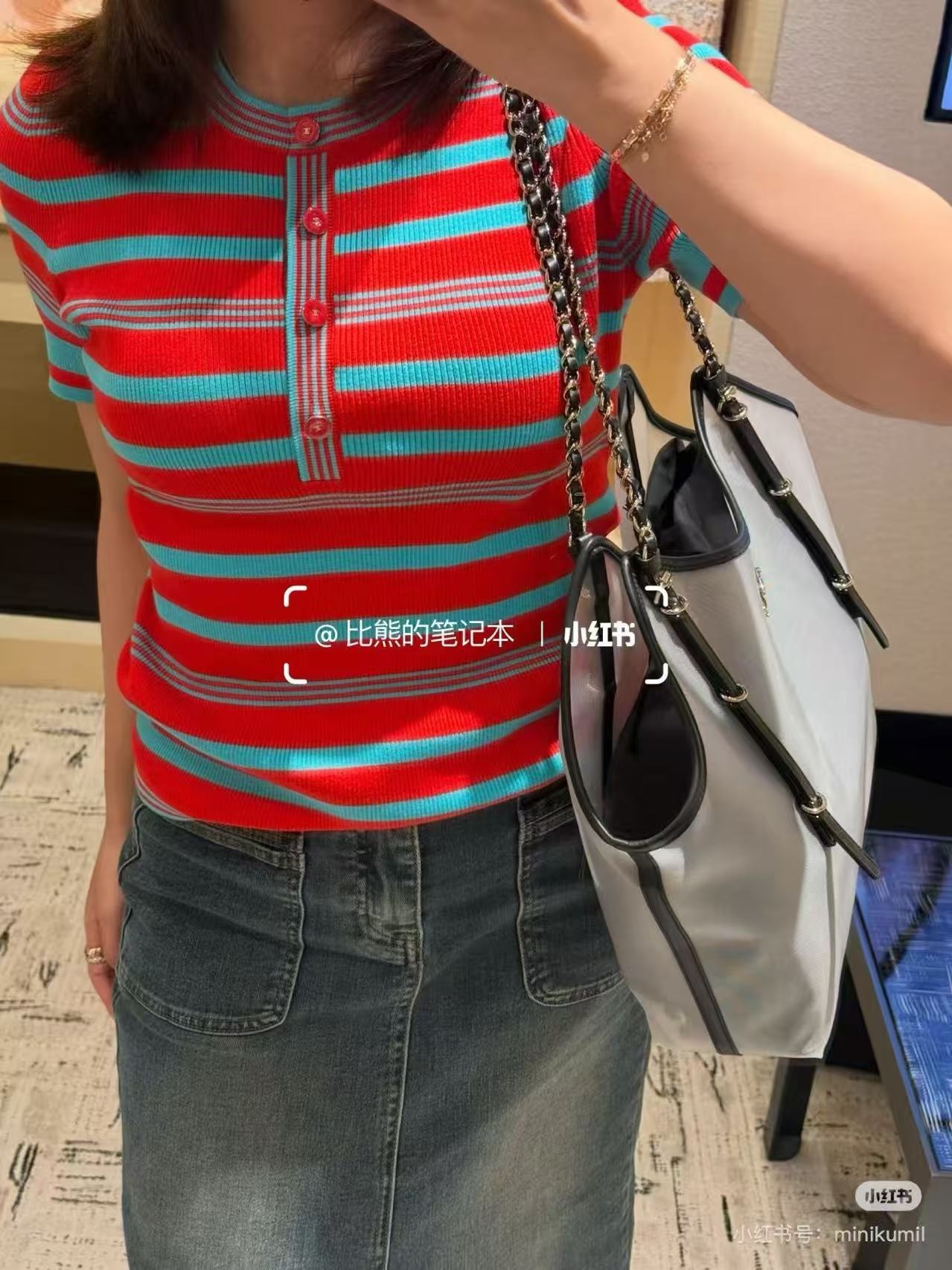 3529cc525c0e3ee0210548987df053b7.jpg
