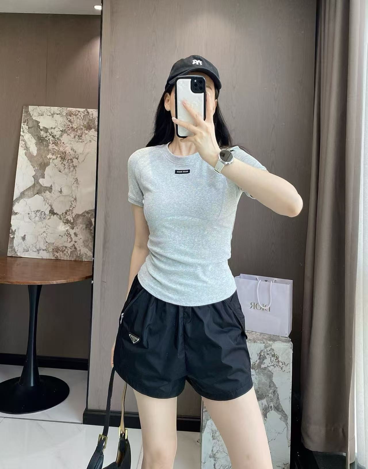 613f2c4bb6ed7d6519bd8226b8f27b68.jpg