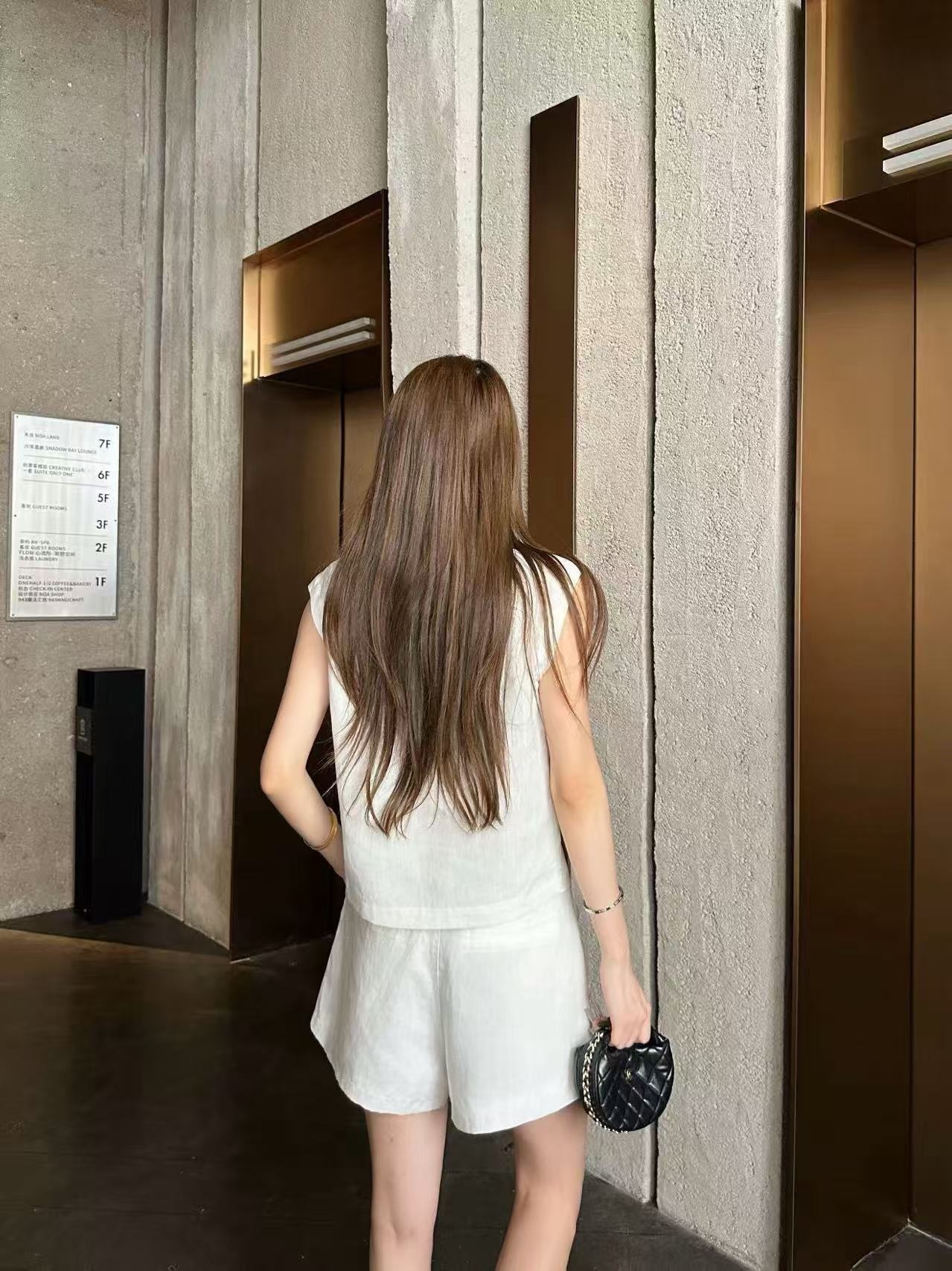61d5f4bed5abf70c21edbd0a6366f3ef.jpg